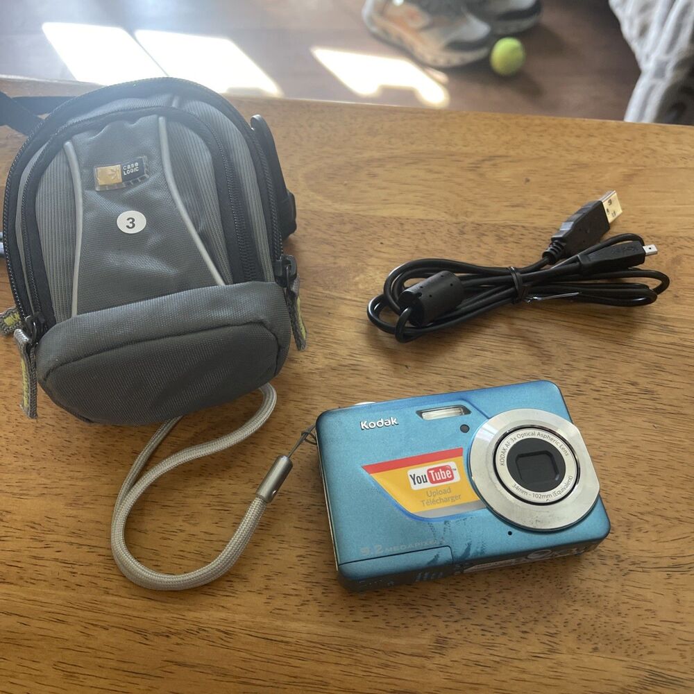 Kodak EasyShare C160 9.2MP Digital Camera - Teal With Case And Cord